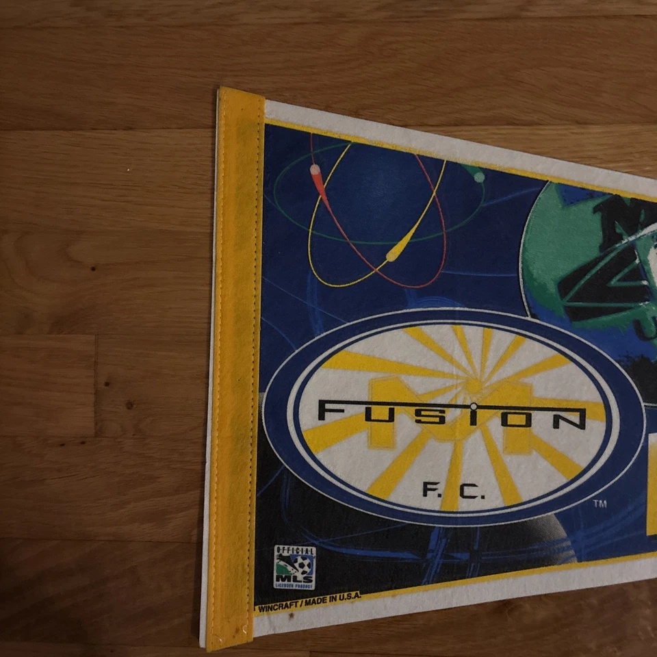 Banderín vintage MLS Miami Fusion FC Foto 2 de 4