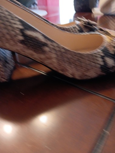 COLE HAAN Tali Bow Pump Roccia Snake Print 7 B Block Heel New Without Box - Picture 9 of 11