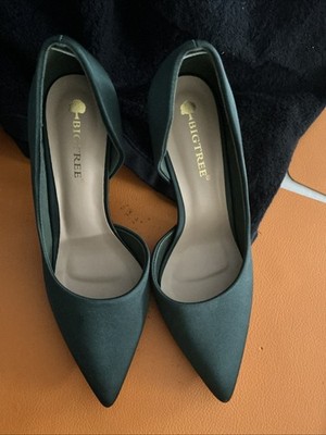 Women's High Heel Shoes Size 40 /US9 Color Green, slightly used,Big Tree