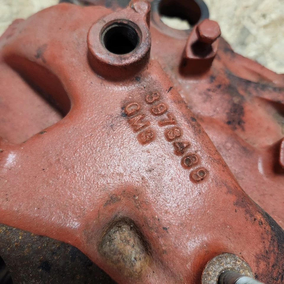 1971 Chevy Corvette 350 4BBL Cast Iron Intake Manifold 3973469 GM OEM Camaro  Foto 2 de 4