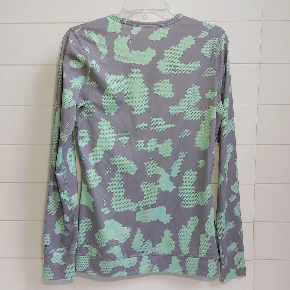 Top Burton de peso medio capa base cuello redondo grande camuflaje digital paseo seco Foto 3 de 4