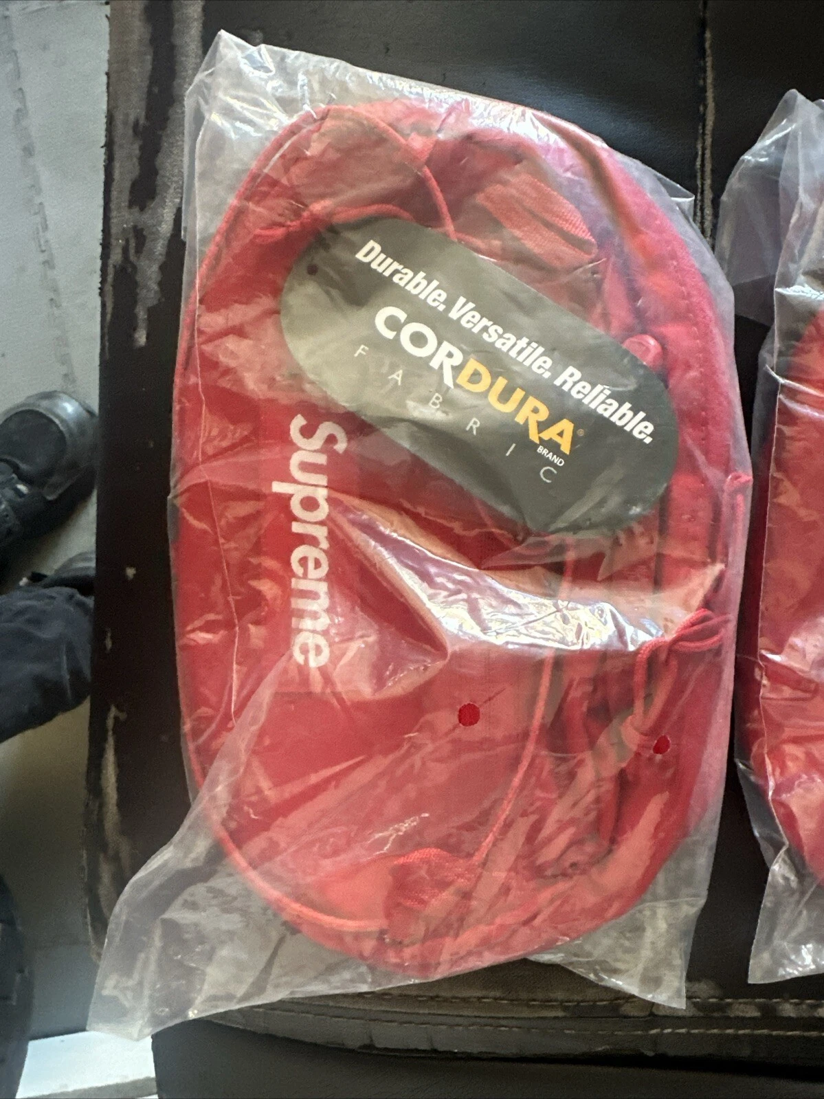 Sac taille suprême FW 20 en rouge scellé DS NEUF avec étiquette
