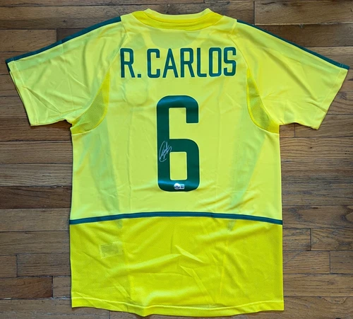 🔥 Autographed Signed Roberto Carlos Nike Brazil Soccer Jersey Beckett BAS 🔥