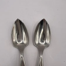 2- Reed & Barton Stainless Steel Serrated Grapefruit Citrus Spoons