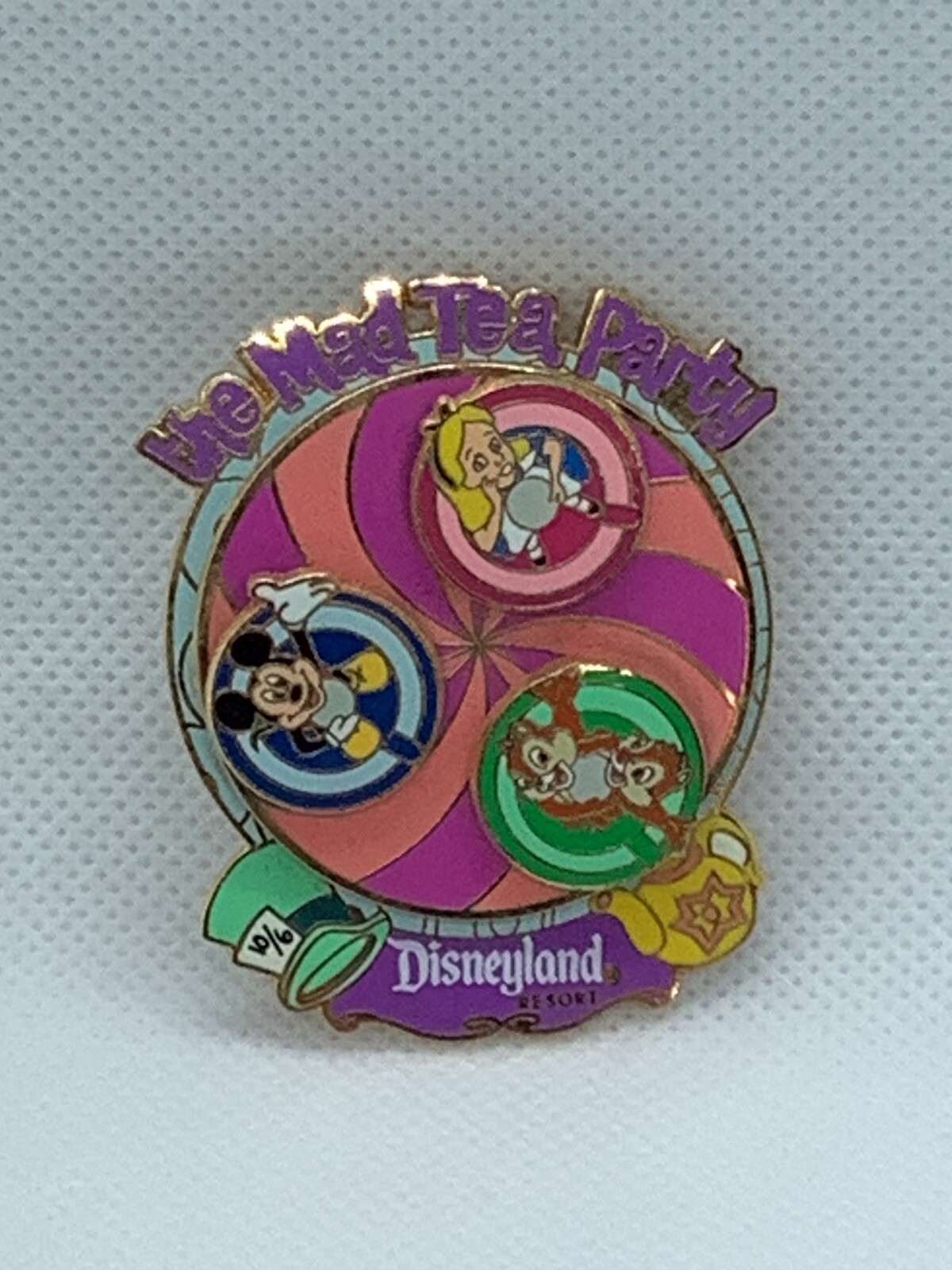 Disneyland Resort Pin Alice Wonderland Mad Tea Party Spinner Mickey Chip Dale