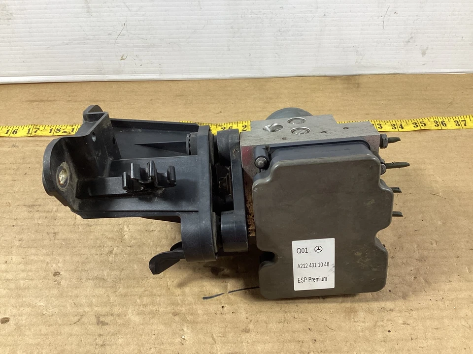 Módulo de freno bomba antibloqueo ABS Mercedes-Benz E350 E400 2014-2016 2124311048 OEM Foto 4 de 4