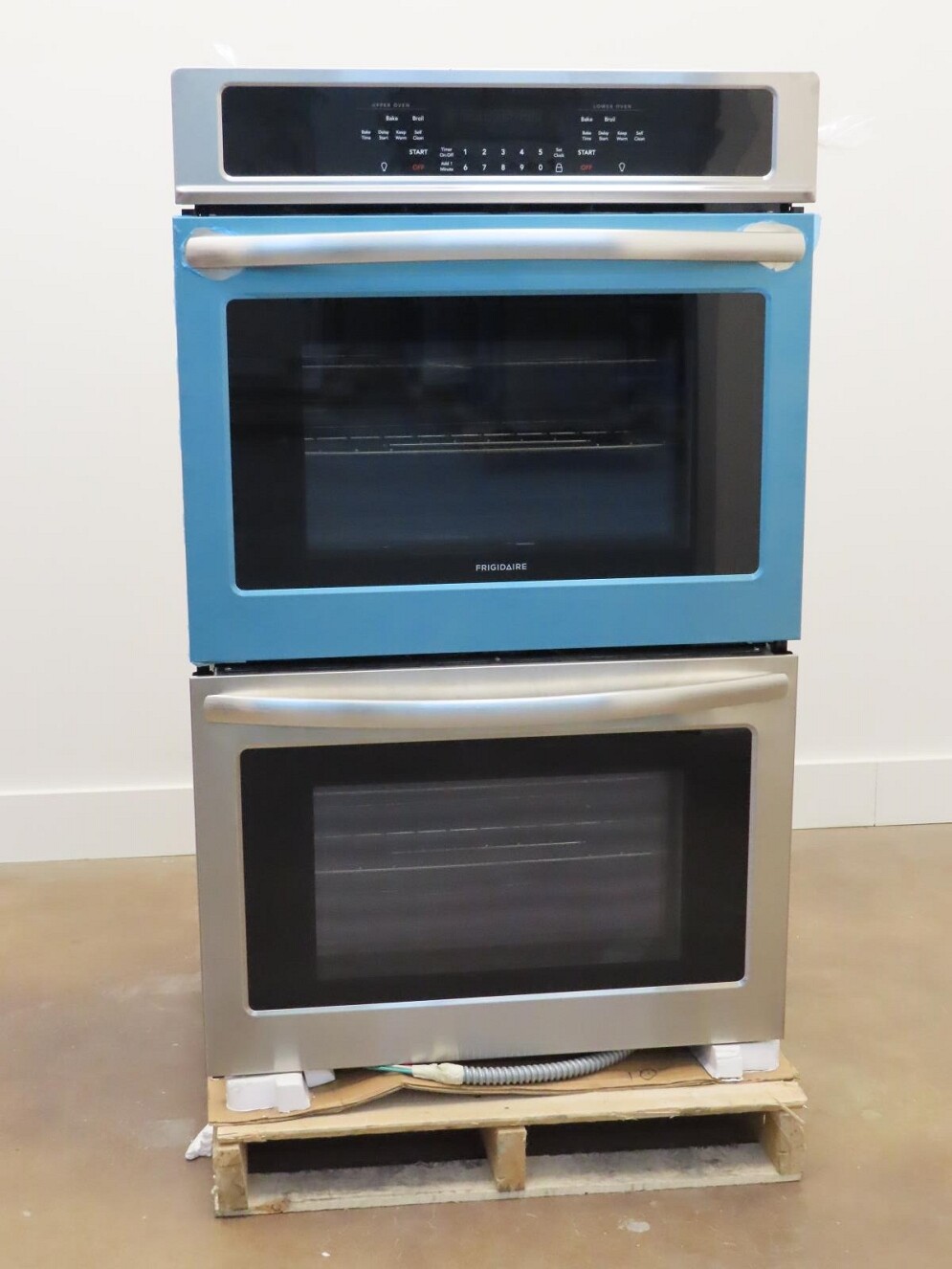 Frigidaire FFET3026TS 30" BuiltIn Electric Double Wall Oven Full Warranty