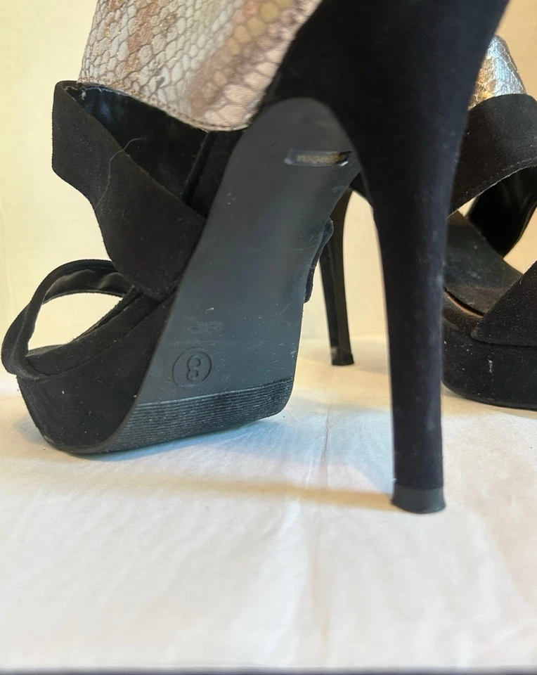 Women's High Heel Platflorm Stiletto Heels In Silver And Black - Size 8 - Image 2 of 3
