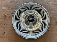 1970 70 Buick Riviera Hubcap Rim Wheel Cover Hub Cap 15 Oem Used 1032