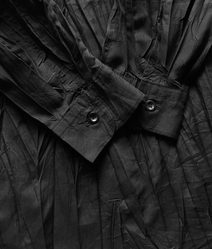 Camisa ISSEY MIYAKE Vintage Plisada Please Hecha en Japón Foto 4 de 4