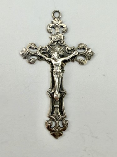 Chapel Sterling Silver Cross Pendant