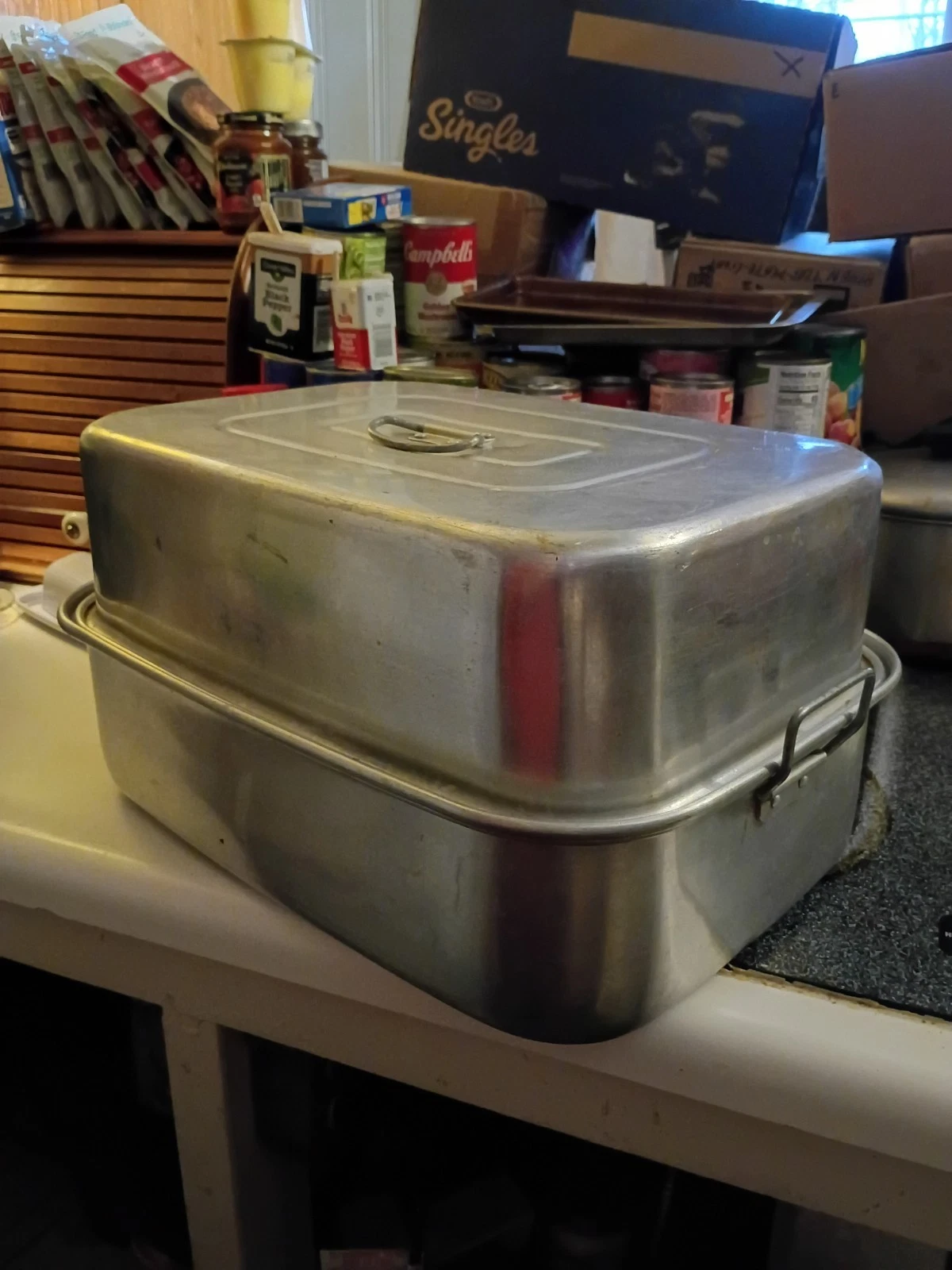 Vintage Mirro Covered Roaster Aluminum Made in USA 17 x 12.5 x 8.5 With Trivet