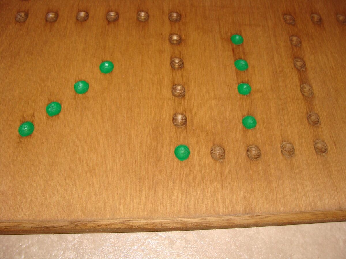 Aggravation Board Game 2 to 4 player. Hand made. Wahoo, Marble Wood gj