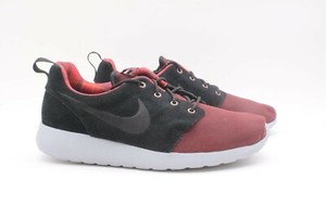 nike roshe one maroon