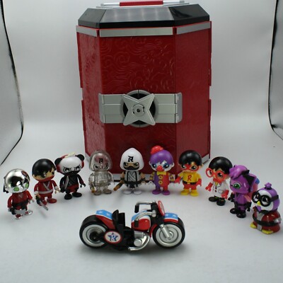 Ryan's World Shadow Warrior Mystery Martial Arts Box Case 10 Figures Motorcycle