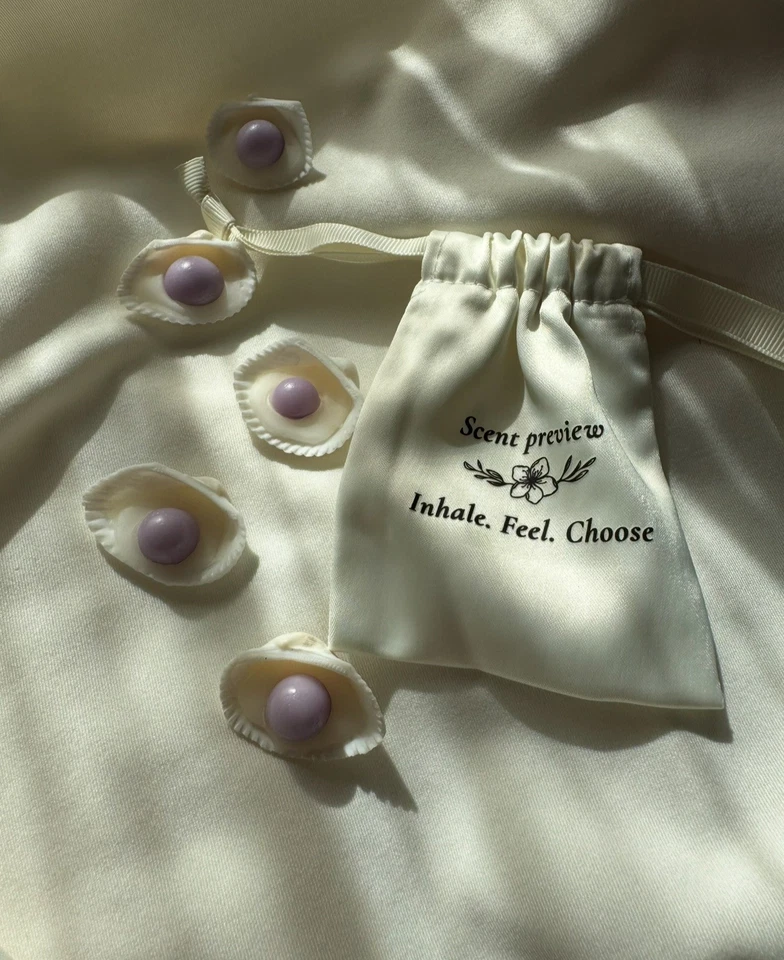 Handmade Violet Peony Candle – Natural Beeswax Floral Gift & Home Décor - Image 4 of 4