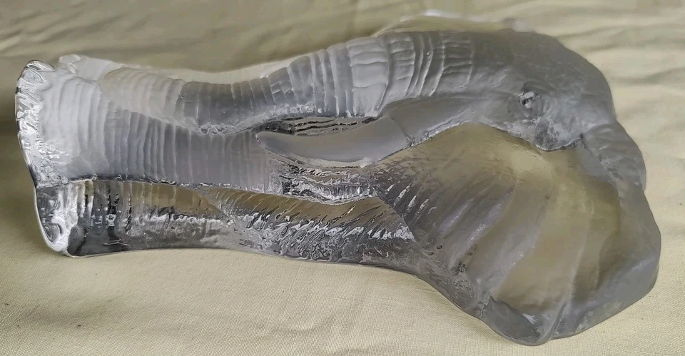 8" Cristal Plomo Elefante por Artista Alfombrillas Jonasson Pisapapeles Arte Suecia Firmado Foto 2 de 4