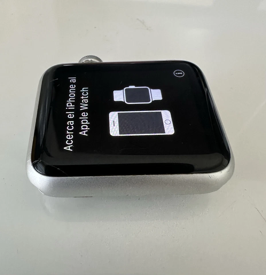 Apple Watch Series 1 42mm Aluminum Case Silver – Working, iCloud Unlocked - Image 4 of 4