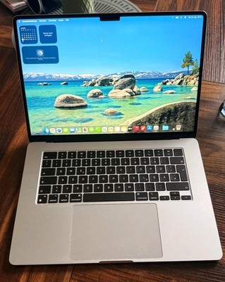 Apple MacBook Air 15'' 2024 Silber M3 8GB RAM 256GB SSD Wi Fi Webcam
