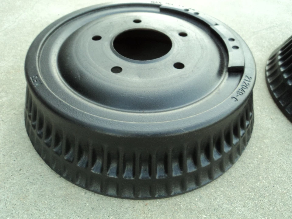 Chevy / GMC C-10, 11" Rear Brake Drums 5 on 5" bolt pattern - Image 2 of 4