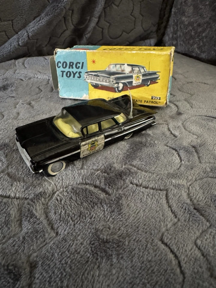 Corgi Toys Chevrolet Impala State Patrol Black Model No.223 1960s Vintage - Image 3 of 4