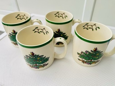 Spode Christmas Tree Tassen 4er Set verpackt