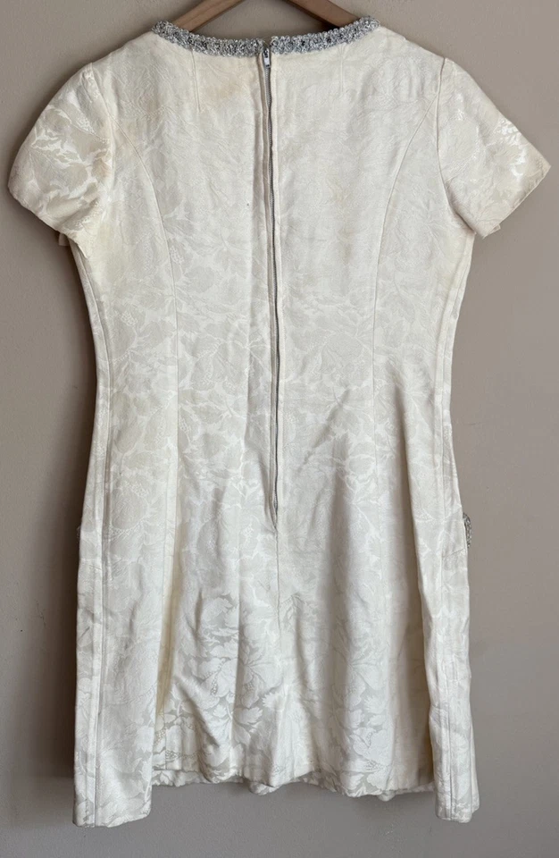 Dress Leslie Fay Vintage 50s 60s Sheath Womens Size Medium Cream Brocade Jewels - Image 3 of 4