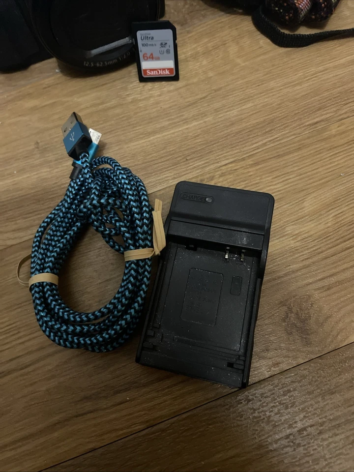 Canon PowerShot G1 X Mark II Touch Flip Screen  5x Zoom Digital Camera W/Charger - Image 2 of 4