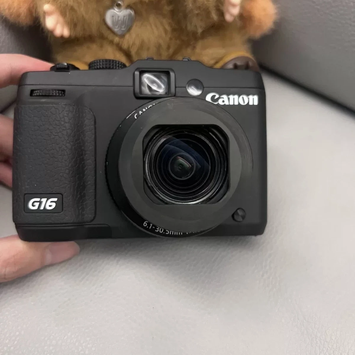 Canon PowerShot G16 Bridge Digital Cameras 12-13.9 MP Maximum
