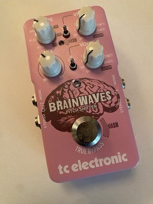 tc electronic BRAINWAVES Pitch Shifter Digital Guitar Effects