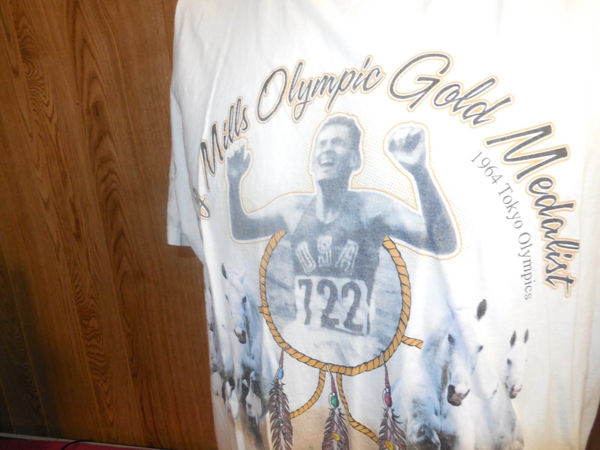 Billy Mills HOMAGE 1964年東京オリンピック Tシャツ M A7 Tokyo Olympics 1964 BILLY MILLS T Shirt Japan Gold