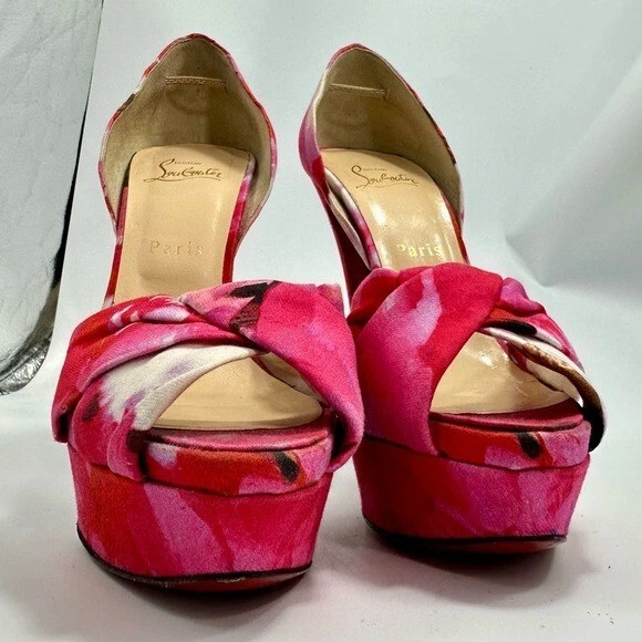 Christian Louboutin D'orsay Tacones Estampado Floral Talla 9.5 Foto 4 de 4
