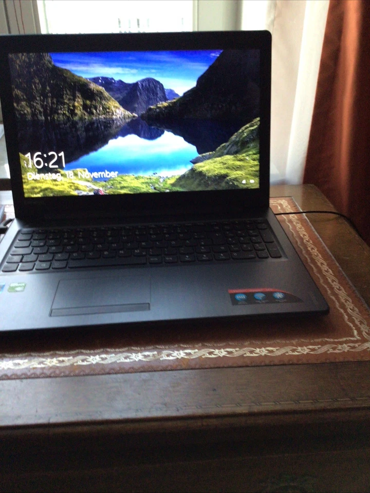 Lenovo 15,6 Zoll Full-HD Notebook