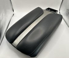 2015-2018 Nissan Murano Center Console Lid Ar...
