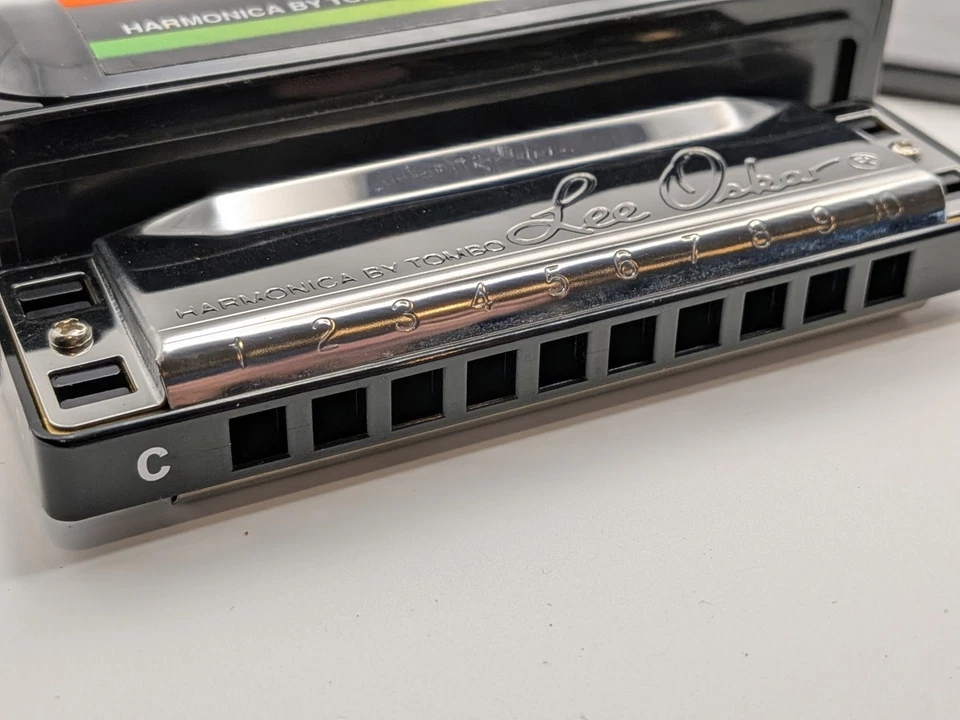 Lee Oskar Harmonica C Major Diatonic 1910C w/David Harp Bending The Blues How To - Image 2 of 4