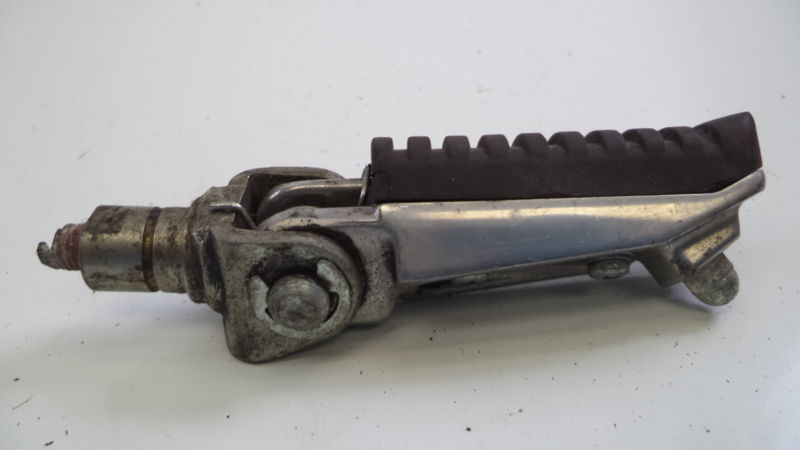 2000-01 Kawasaki ZX900F ZX9 ZX9R Ninja/00 Front Right Foot Peg | eBay