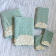 Vtg 5 Pcs Avanti Bath Hand Face Towels Washcloth Satin Embellishment Green Flora