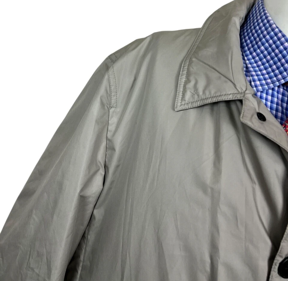 Abrigo Jos A Bank TRAVELTECH gris abotonado peso ligero para hombre XL 46L. Foto 3 de 4