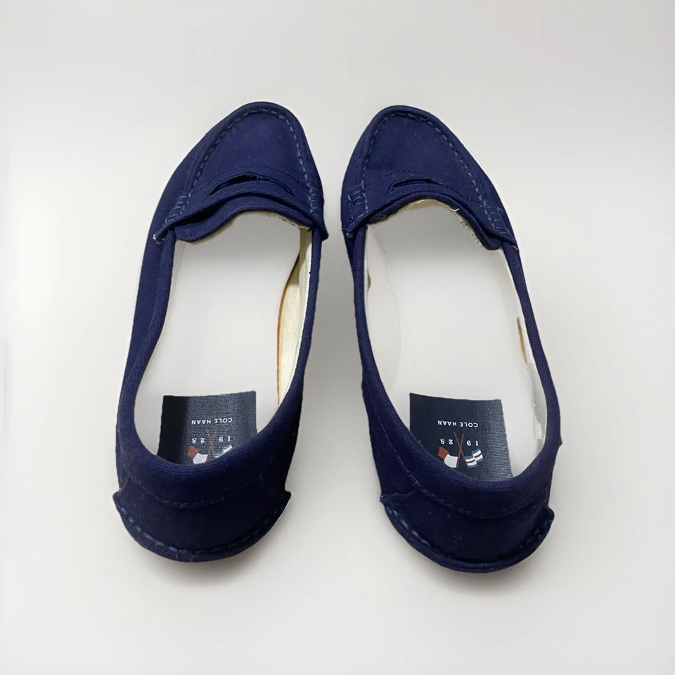 Zapato plano Cole Haan Pinch Marine para mujer talla 7,5 azul índigo lona centavo Foto 2 de 4
