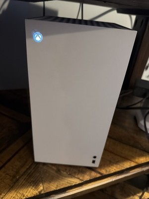 Microsoft Xbox Series x Console 1TB White Digital with Cables