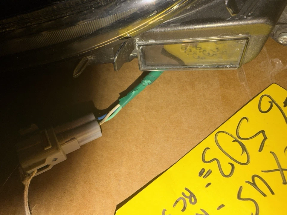 Luz de circulación diurna derecha Lexus RCF RC300 RC350 OEM pasajero 2015-2018 Foto 2 de 4