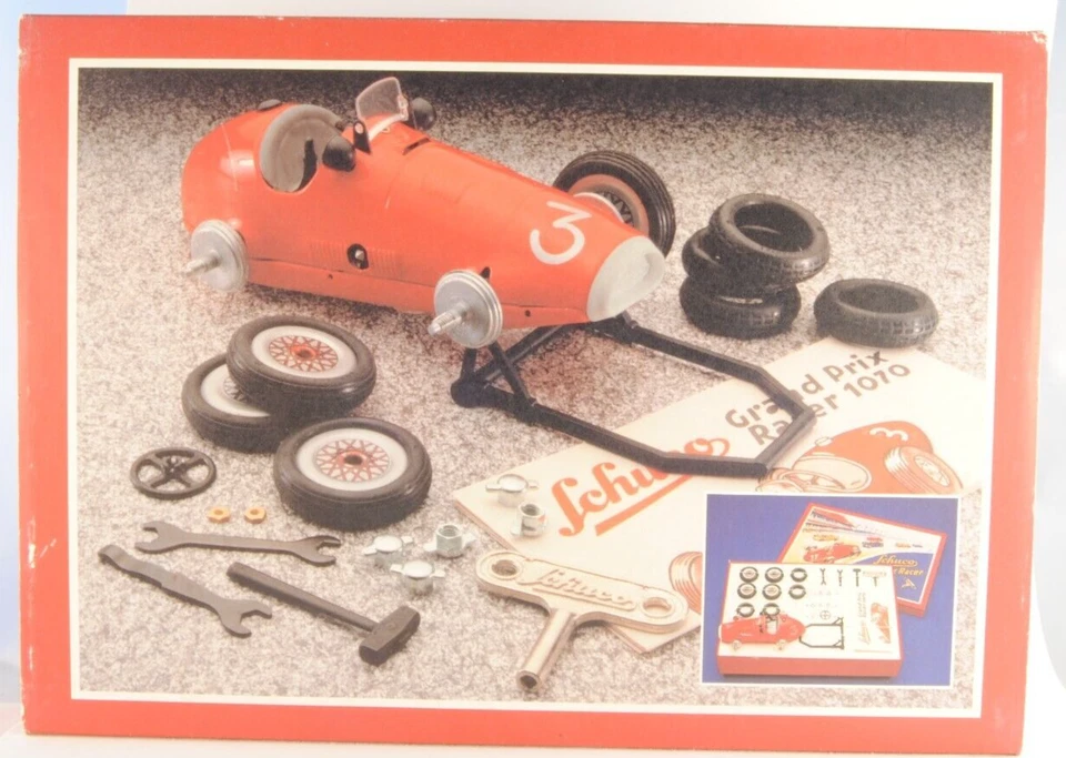 SCHUCO 1075 Gran Prix Racer n°3 modello auto rosso in latta kit di montaggio - Immagine 3 di 3