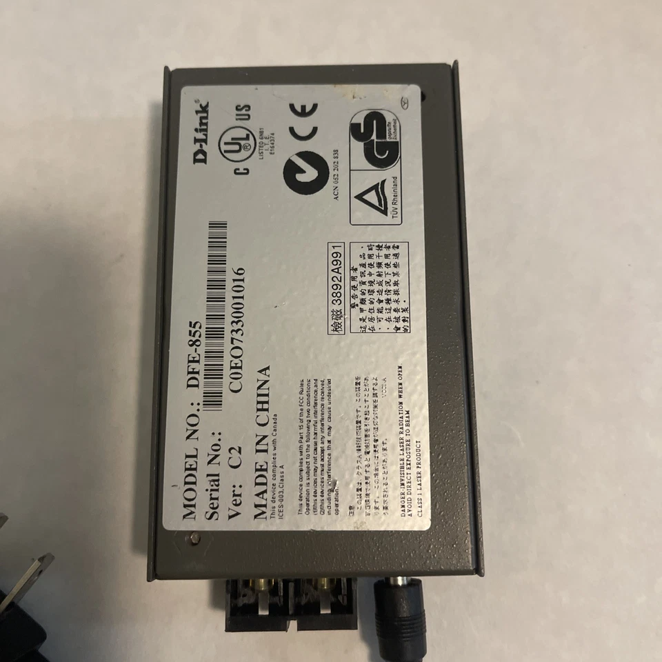 D-Link DFE-855 1 RJ-45 1 SC Fast Ethernet Converter Ver C2 100 Base-TX To FX - Image 2 of 4