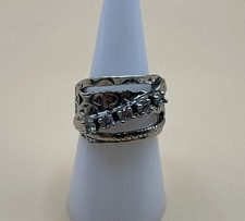 Vintage 925 Sterling Silver Unique Openwork Ring With CZ Stones/ Size 8