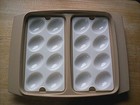 Vintage Tupperware 4 Piece Deviled Egg Tray Deviled Egg Keeper Tan Base — photo 2