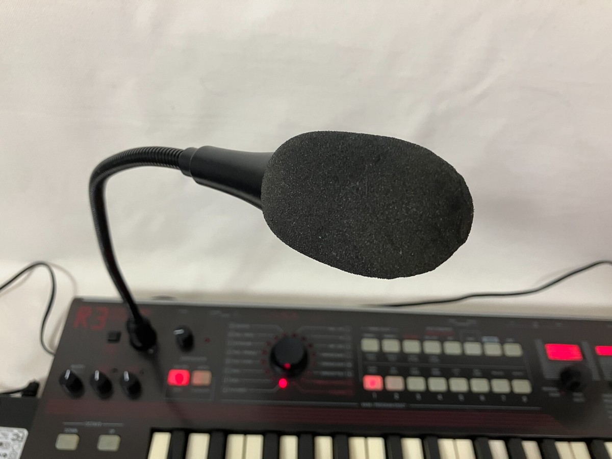 Korg R3 Keyboard Synthesizer Vocoder w/ mic working Korg R3 Keyboard Synthesizer Vocoder w/ mic working