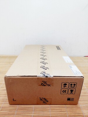 NEW Cisco WS-C2960L-24TQ-LL Catalyst 2960L 24 GigE 4x 10G SFP+  NEU  Sealed
