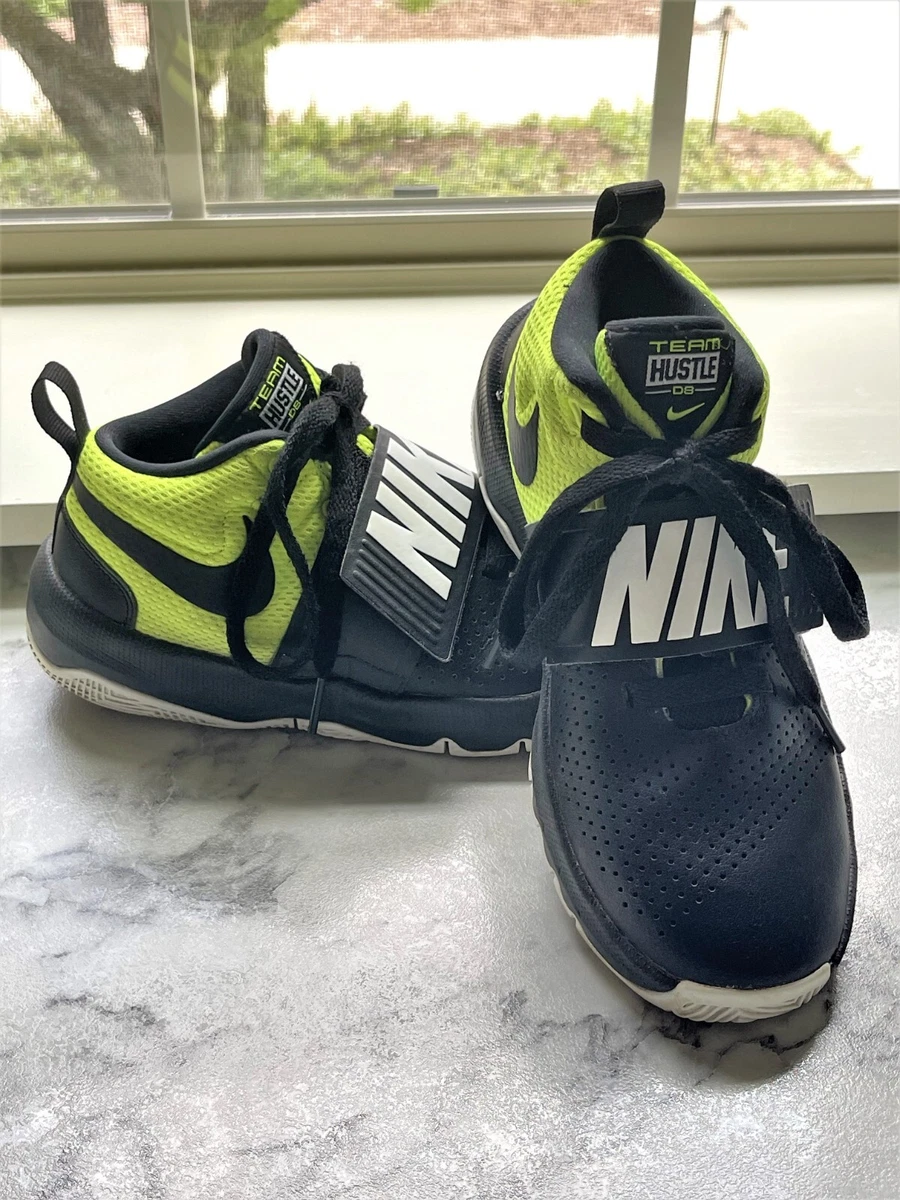 Nike team hustle d 8 ss17 (gs) basketbol ayakkab~s~ Clearance
