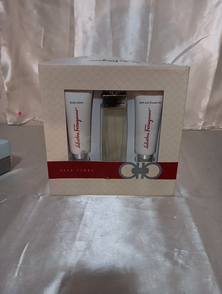 Подарочный набор женский пергамент Salvatore Ferragamo женский - Изображение 2 из 4