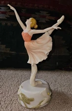 Vintage Ballerina Music Box Figurine Plays Sugar Plum Fairy Sankyo Works Perfect